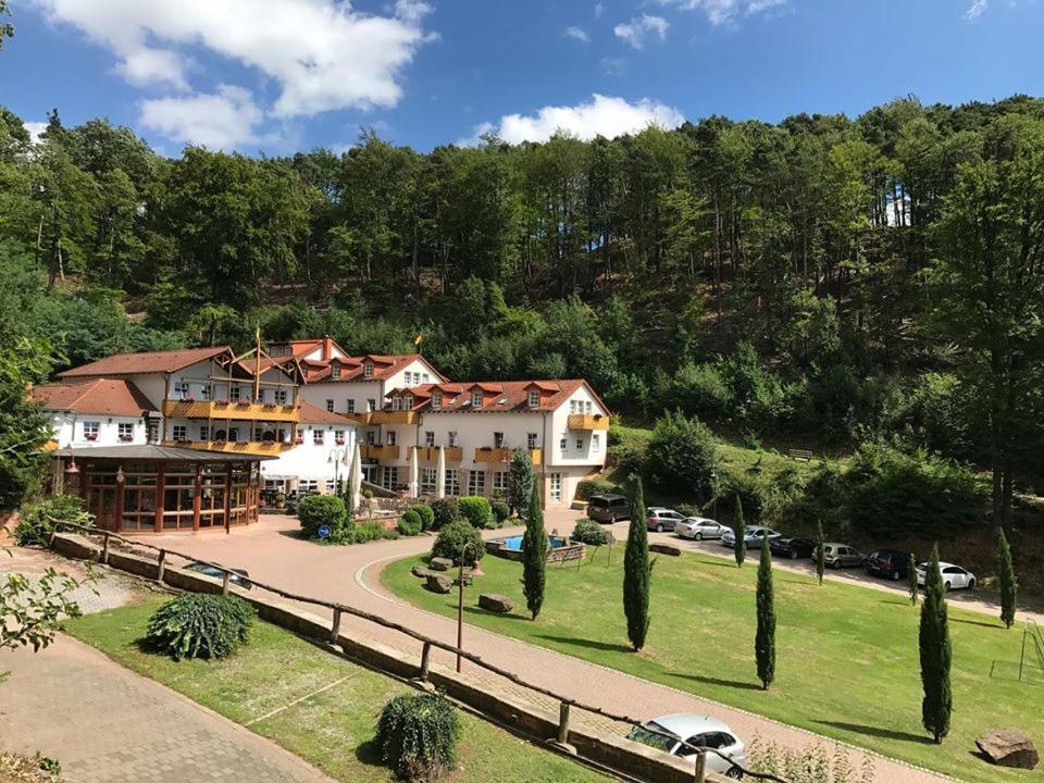Schlosshotel Landstuhl Eksteriør billede